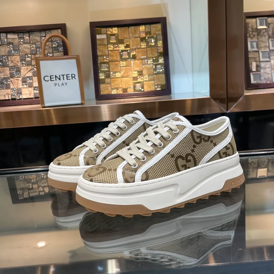 👟👟Ex-factory price 480👟👟 2023Gucci low-end casual sports shoes, top version! Oil edge craftsmanship ➕Set of announcement🌸🌸🌸1:1 reproduction. New model for early spring, creating a perfect style💣💣💣street style🔥🔥🔥cool and trendy C-level fashionable outfit with retro and futuristic feel🌹🌹🌹classic shoe shape + British color matching design, super attractive. All kinds of leather splicing, original reverse mold last, imported high-end knitting needle jacquard fabric showing exquisite texture! Open mold to customize high-density outsole. 13 colors available. Comes fully packaged. Size: Female 35-41